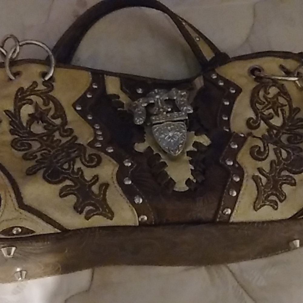 Tan and brown purse.